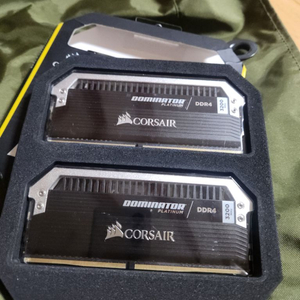 커세어 DDR4 도미네이터 8GB (2ea 16GB)