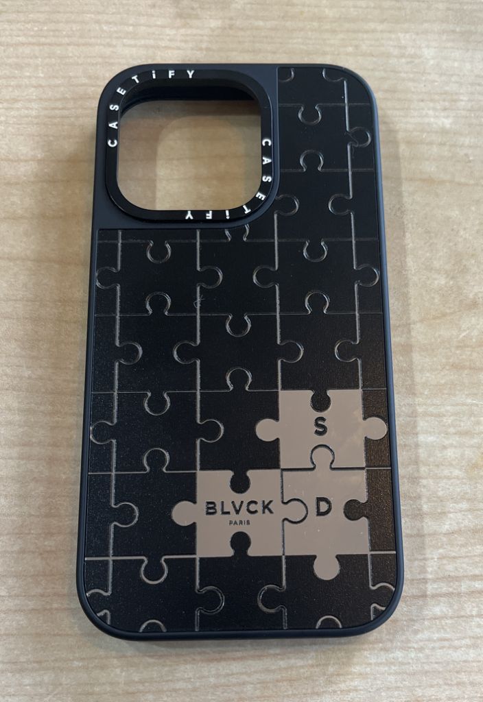 아이폰14프로 케이스티파이 맥세이프 BLVCK 퍼즐