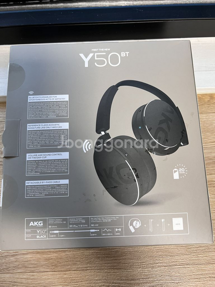 AKG Y50 BT 헤드폰 팝니다--1