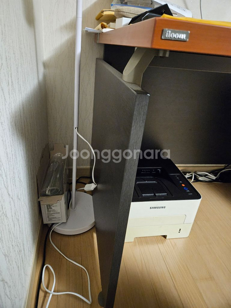 일룸 책상 및 서랍장 팝니다(합계 3만원)--2