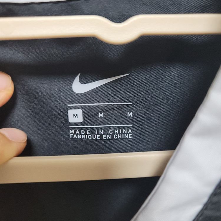 (새상품)나이키 야니스 트랙 오버핏 집업 자켓 M사이즈--5