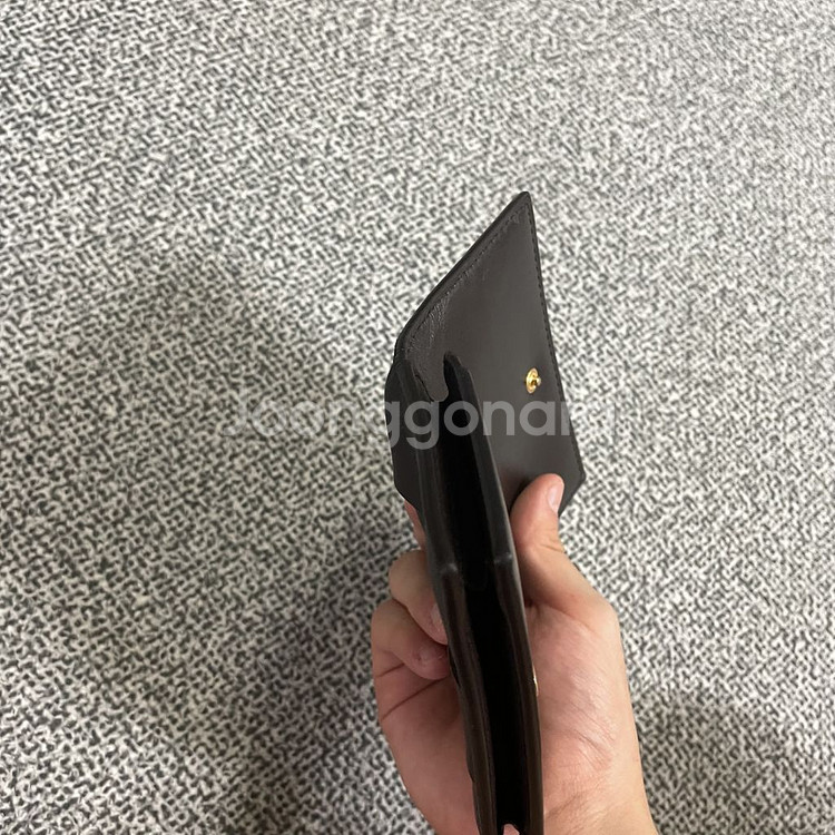 보테가베네타 맥시 인트레치아토 플랩 카드지갑 폰덴테--4