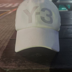 y3 화이트 볼캡