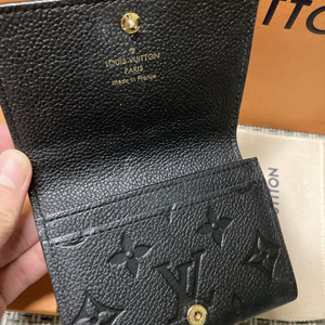 Louis Vuitton Business card holder (M58456)