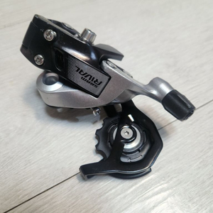 SRAM 라이벌 후방 변속기 11단