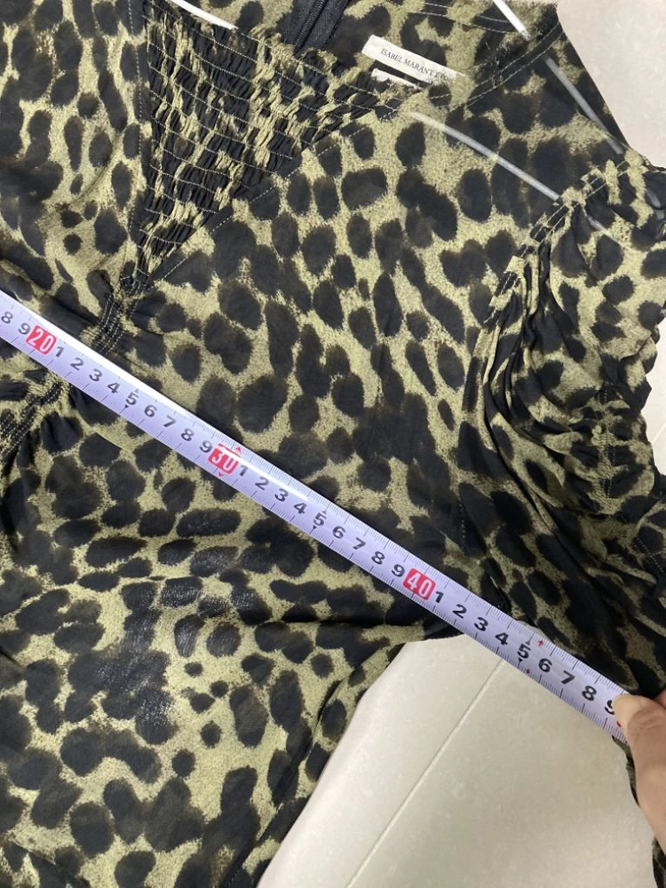 이자벨마랑 레오파드 블라우스 이미지