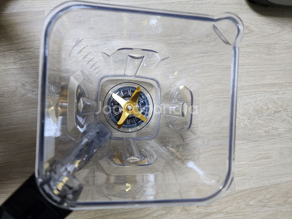 쿠첸 초고속 진공블렌더(믹서기) CM-PV100S--2