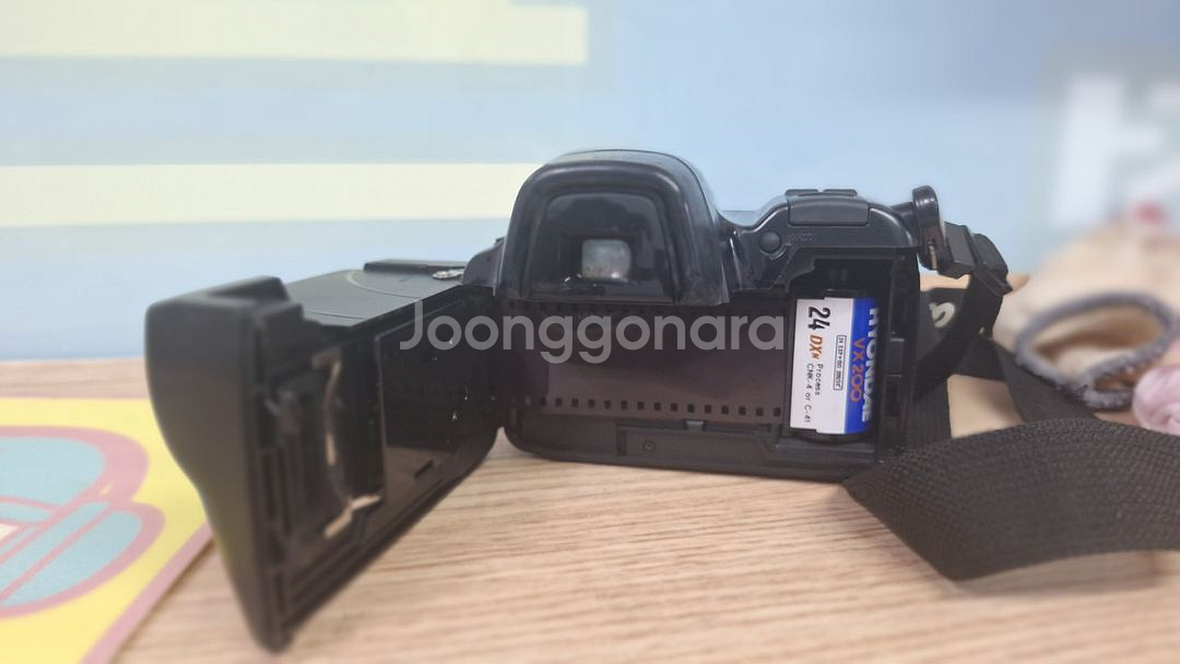 올림푸스카메라 is-2000--1