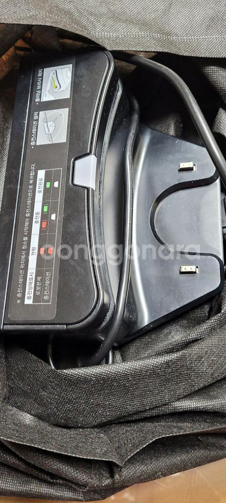 아이클레보 아르떼 로봇청소기--1
