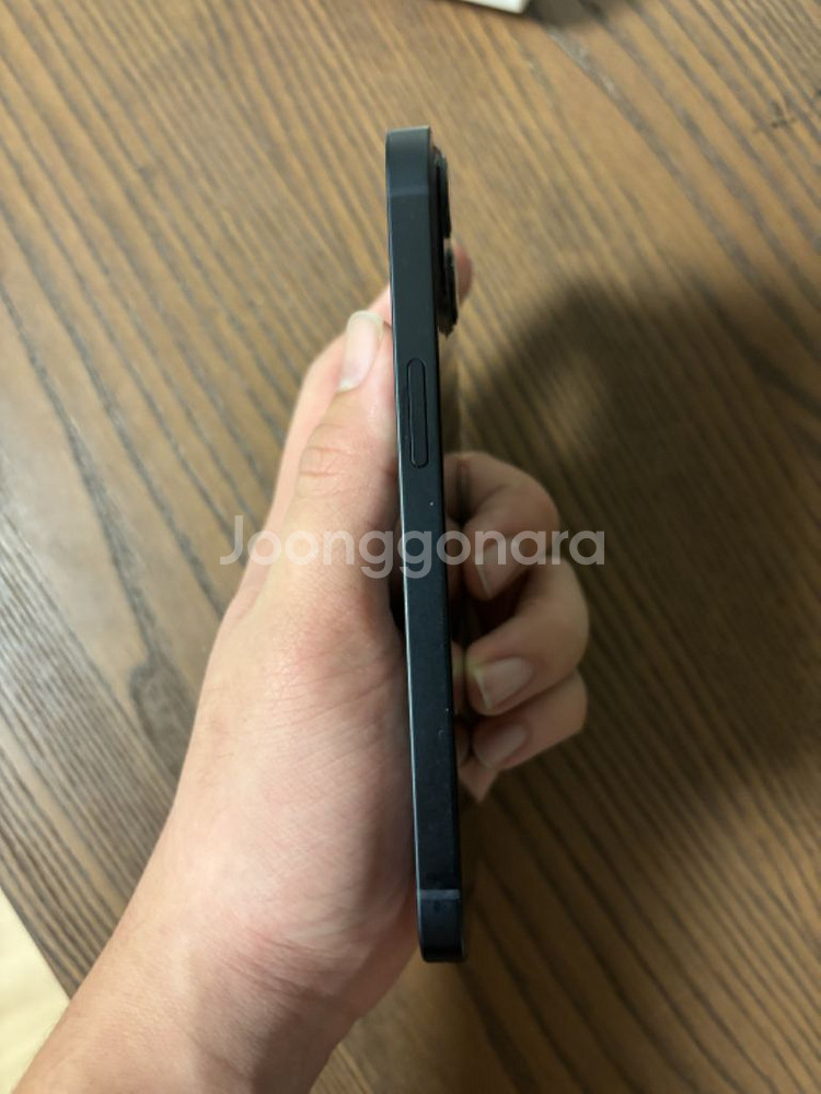 아이폰13 블랙 256기가 생활기스 있음!--6