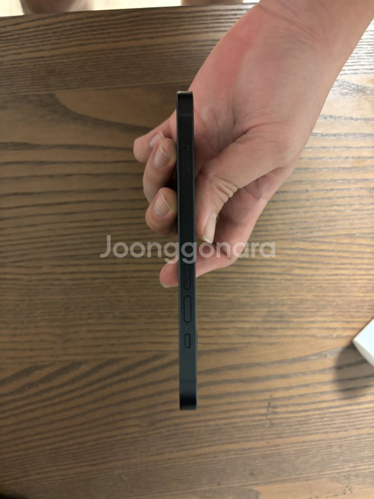 아이폰13 블랙 256기가 생활기스 있음!--4