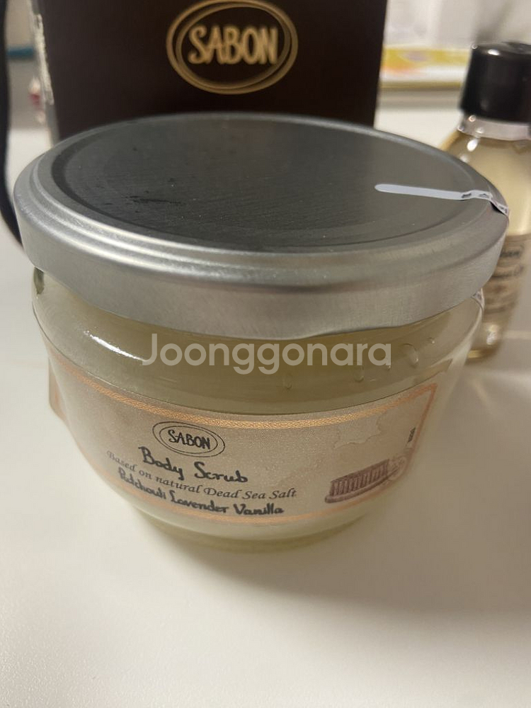 새상품) 사봉 바디스크럽 320g+ 우드스쿱 +샤워오일--4