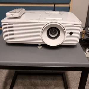 빔프로젝터 옵토마 HT 30 판매 (3500안시)