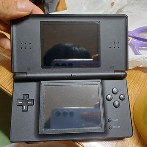 닌텐도 DS lite+ R4칩 판매합니다