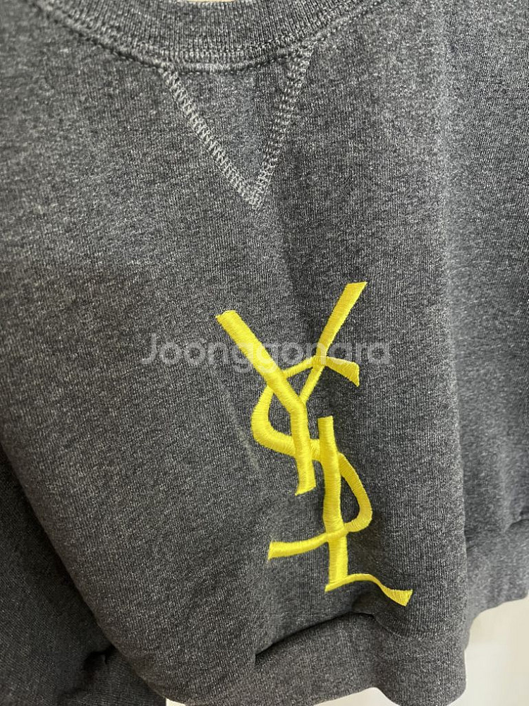 ysl 입생로랑 진그레이 커스텀 크롭맨투맨--2