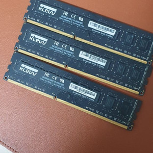 DDR3 8GB 3개 1개당 15000원