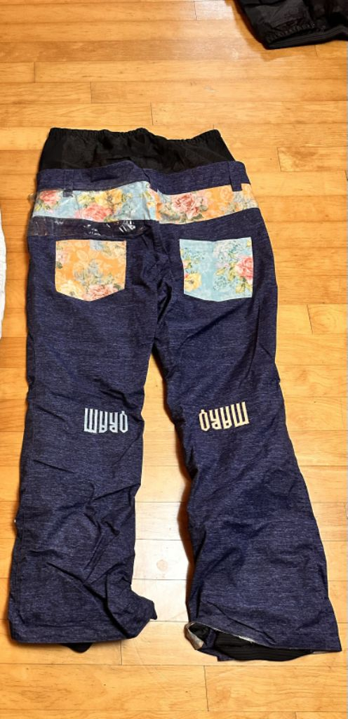 22/23 홍단 마크린 자켓 셋트 판매합니다 이미지