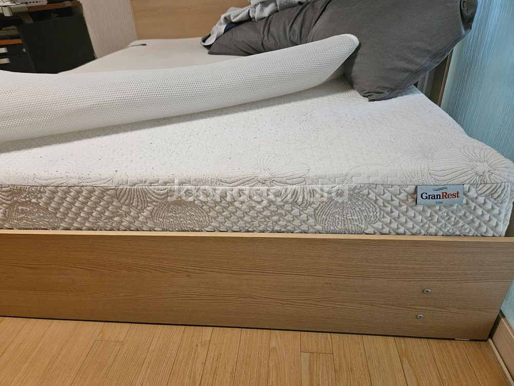 동서가구 매트리스 퀸Q 사이즈 판매합니다--1