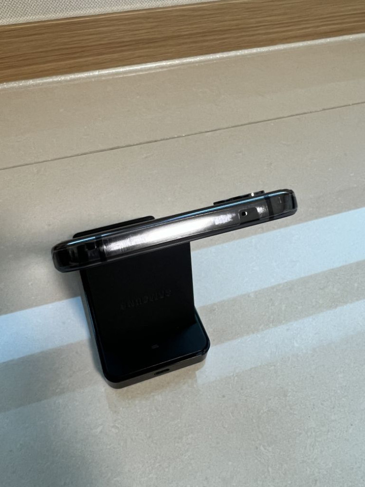 플립4 새제품급--1