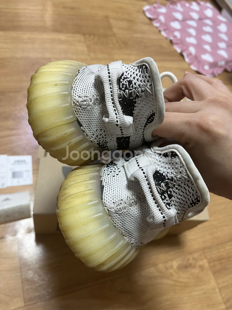 이지부스트 350지브라 260사이즈--4