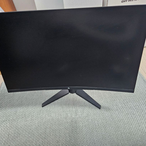 KU270 QHD 27인치 커브드 144Hz 무결점