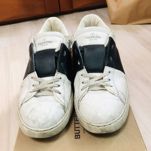 발렌티노 히든블랙 42(270~275) 판매합니당
