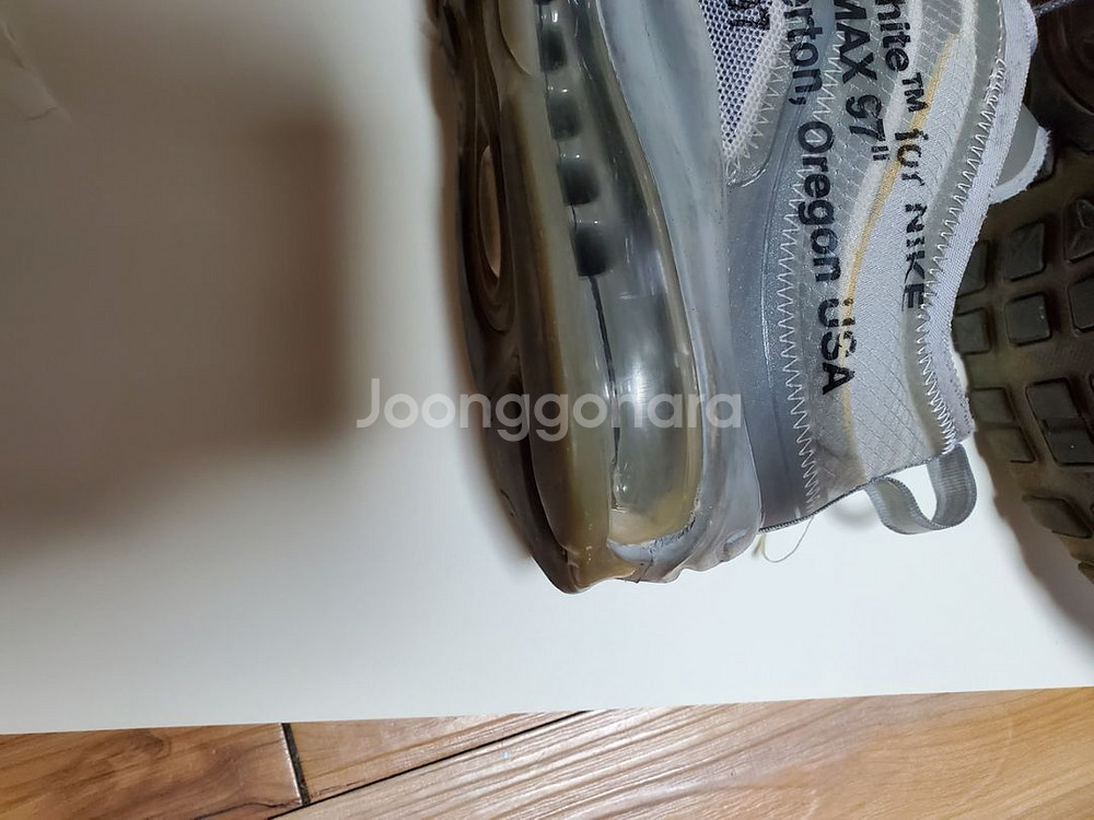 정품 오프화이트 맥스97 콜라보 멘타 팝니다--5