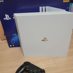 ps4 pro 입니다