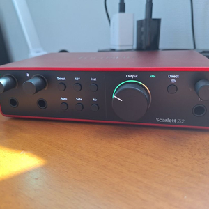 Focusrite Scarlett 2i2 4세대