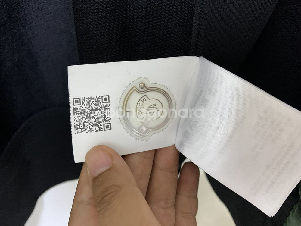 (정품/새상품) 몽클레어 남자 후드점퍼--4