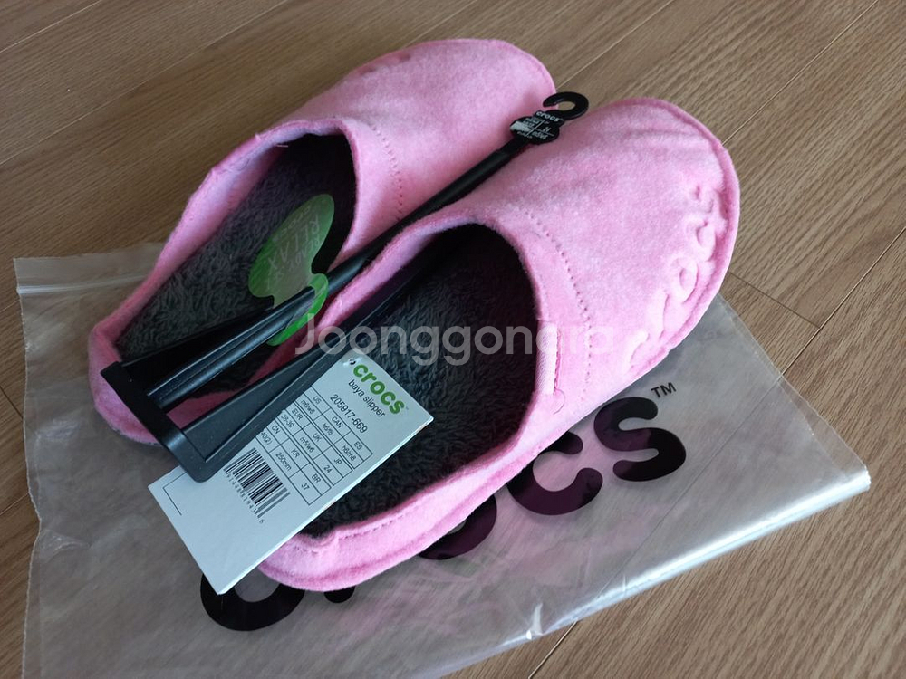 크록스 보온실내화 240 새제품--1