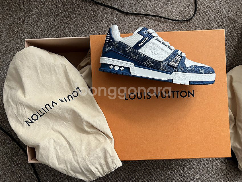 [새상품 급처]루이비통 트레이너 LV 스니커즈 데님--0