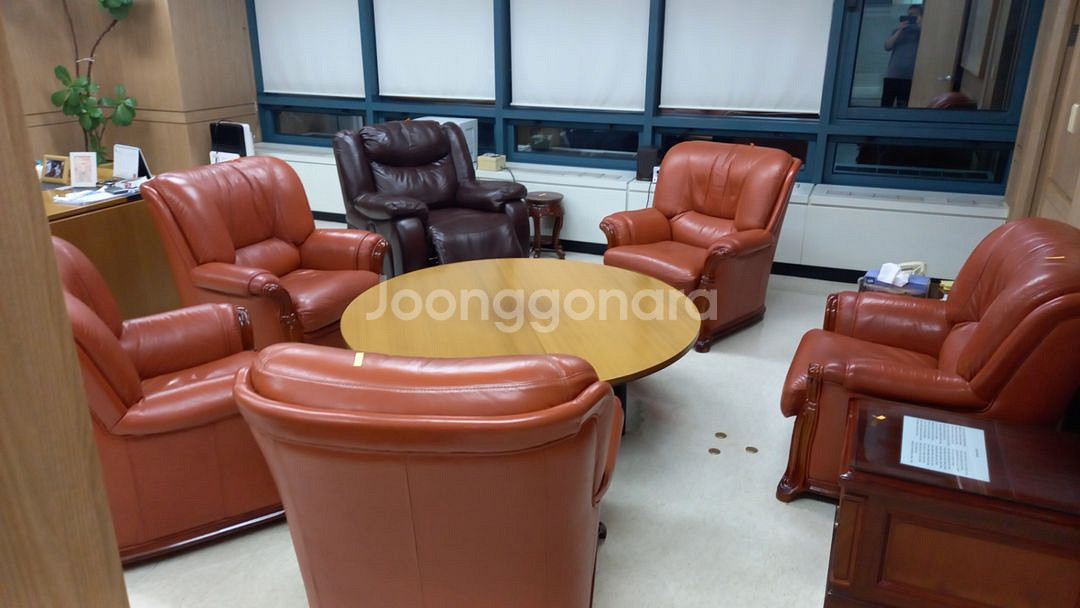 회장님 천연가죽 의자/ 소파--0
