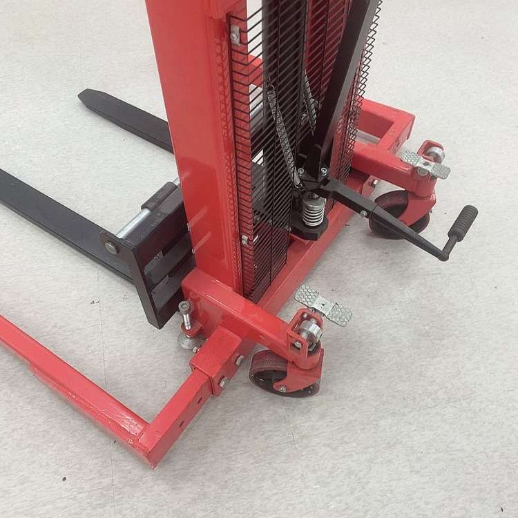 수동 지게차 스태커 유압식 리프트 2.5m 1톤 팝니다 이미지