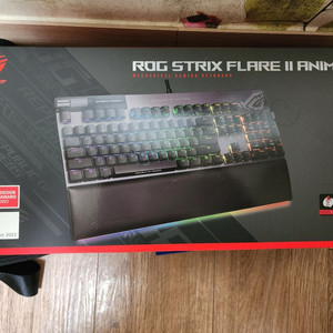 ASUS ROG STRIX 플레어2 키보드 팝니다