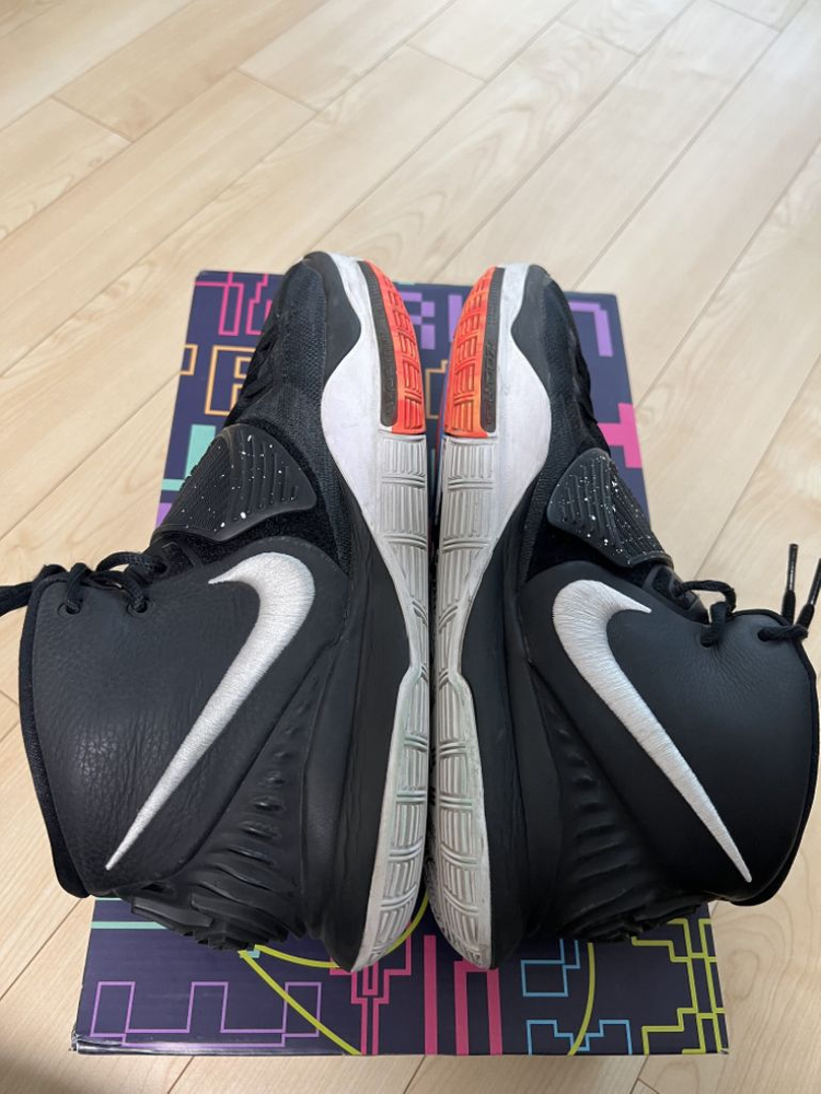 나이키 농구화 카이리6 흰검 280--1