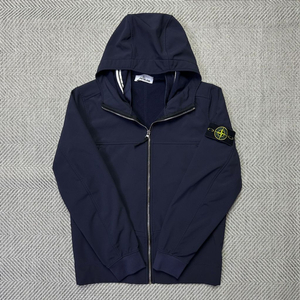 21Fw 스톤아일랜드 소프트쉘 바람막이