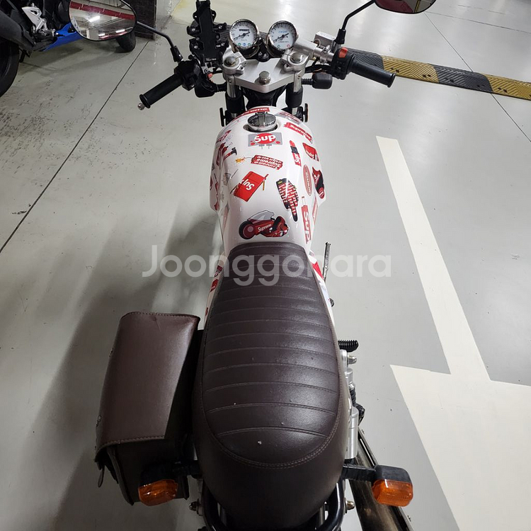 그리폰 125판매합니다.(헬멧 증정)--5