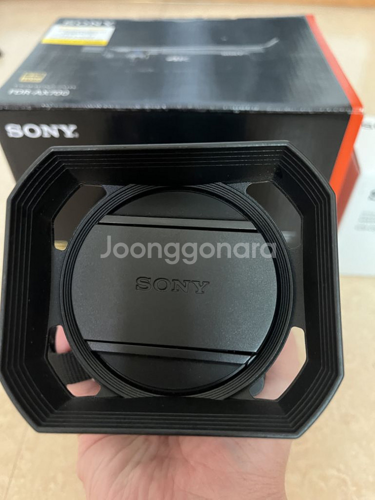 소니 캠코더 AX700--6