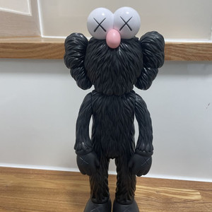 카우스 KAWS BFF BLACK 블랙