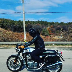 로얄엔필드 컨티넨탈GT650