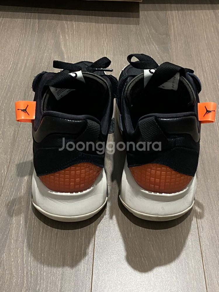 (1회 착용) 나이키 조던 MA2 GS 키높이 운동화--4