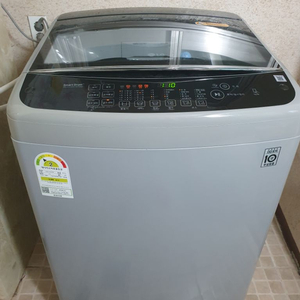 엘지 통돌이 세탁기 (16키로) 3만상당 물품 같이