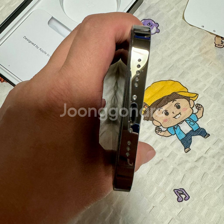 애플 아이폰12프로 128 그레파이트 블랙 판매합니다--2