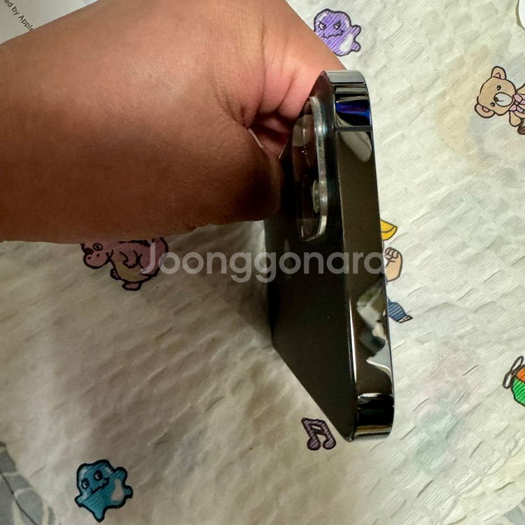 애플 아이폰12프로 128 그레파이트 블랙 판매합니다--6