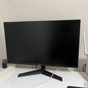 LG 24gn600 24인치 모니터 팝니다