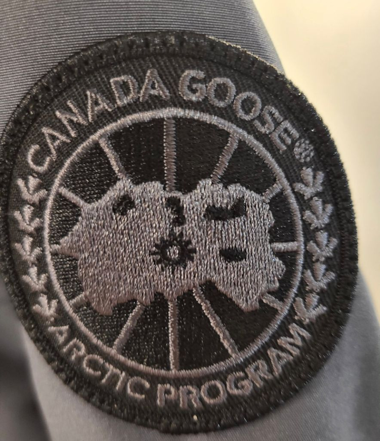 캐나다구스/샤토/블랙라벨/최신판/M,L--1