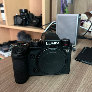 파나소닉 Lumix S5 바디 판매합니다