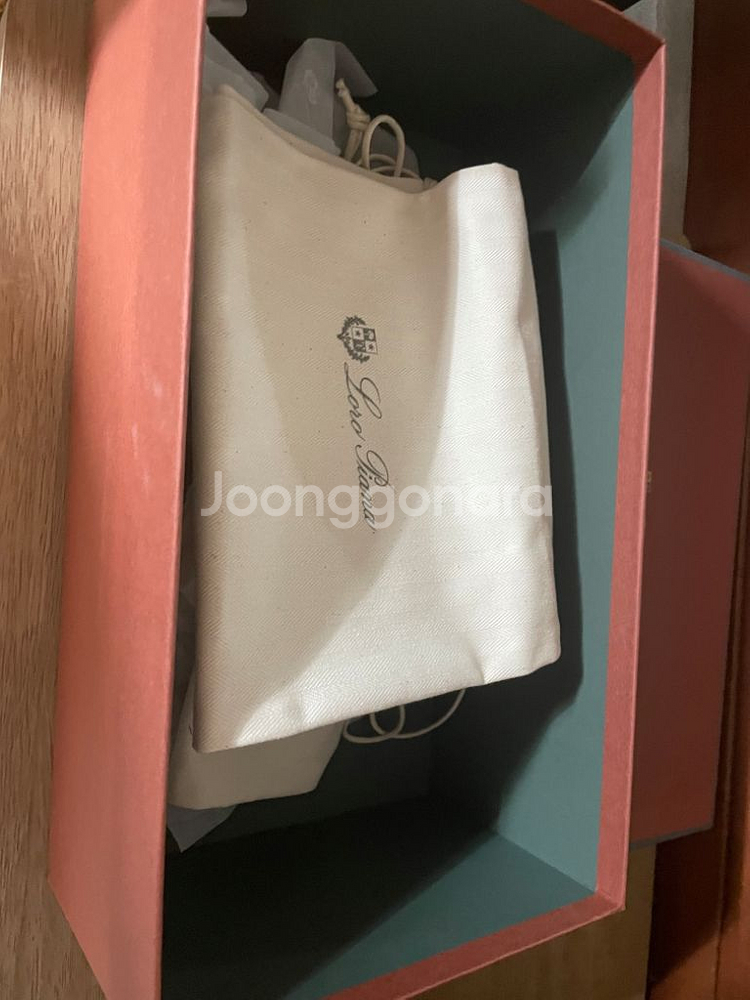 (39)새제품급 로로피아나 판매합니다--4