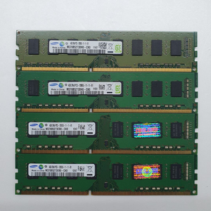 삼성 PC3-12800U 4GB 4개